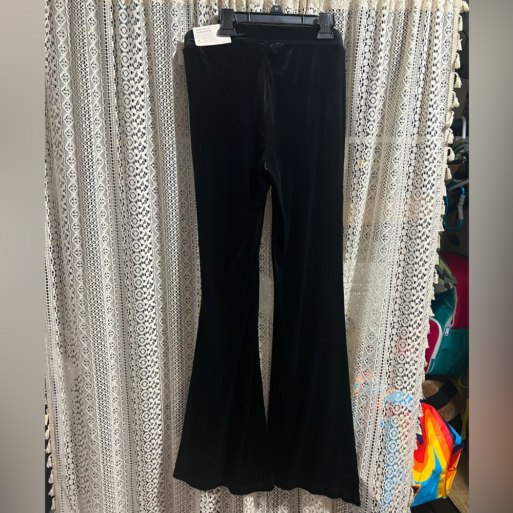American Eagle Black Flare Legging size medium